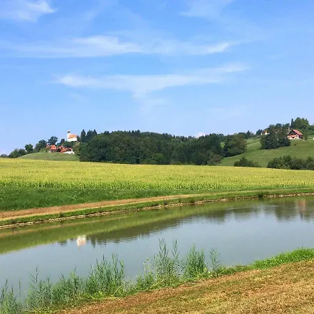 Family-farm-koppin-gady דירה Sankt Johann im Saggautal